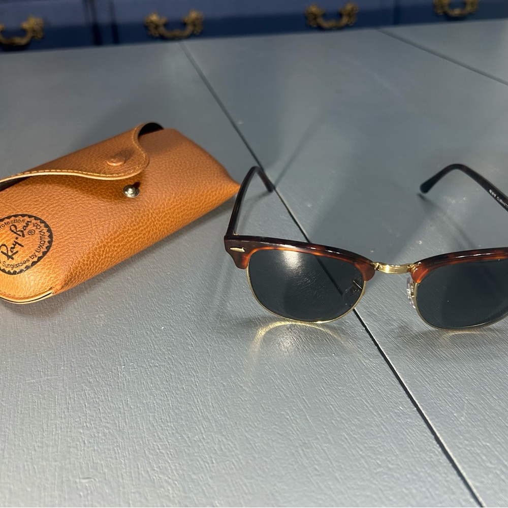 Ray-Ban Classic Brown Sunglasses with Case